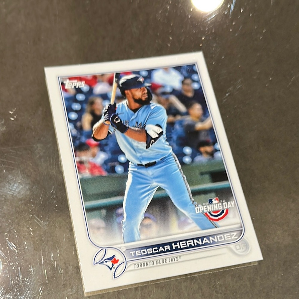 Topps Teoscar Hernandez Blue Baseball Card
